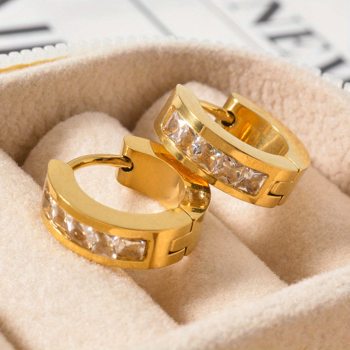 1 Set Multicolor Zirconia Design Hoop Earrings